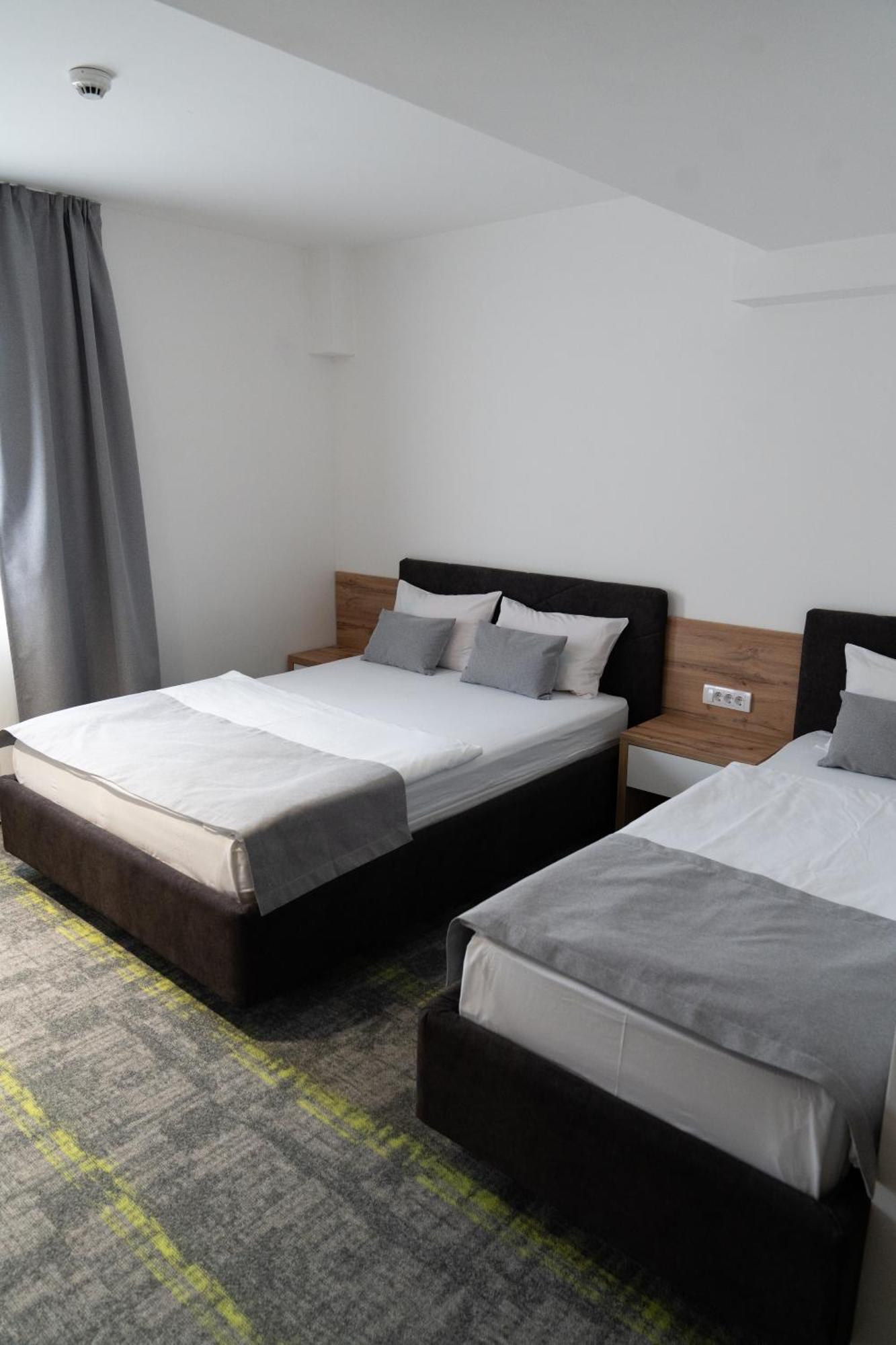 Hotel Grand Banja Luka Extérieur photo