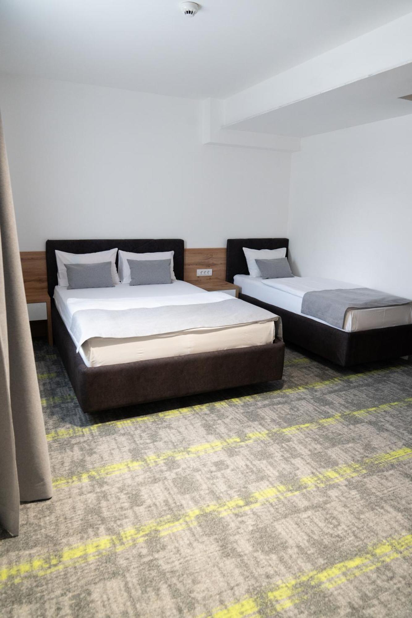 Hotel Grand Banja Luka Extérieur photo
